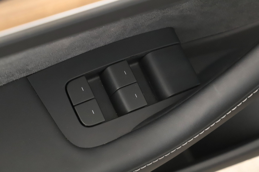 Tesla Model 3, 2021