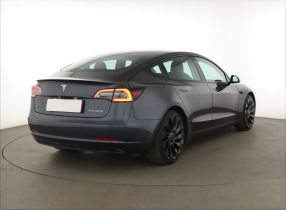 Tesla Model 3 - 2021