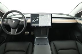 Tesla Model 3 - 2021