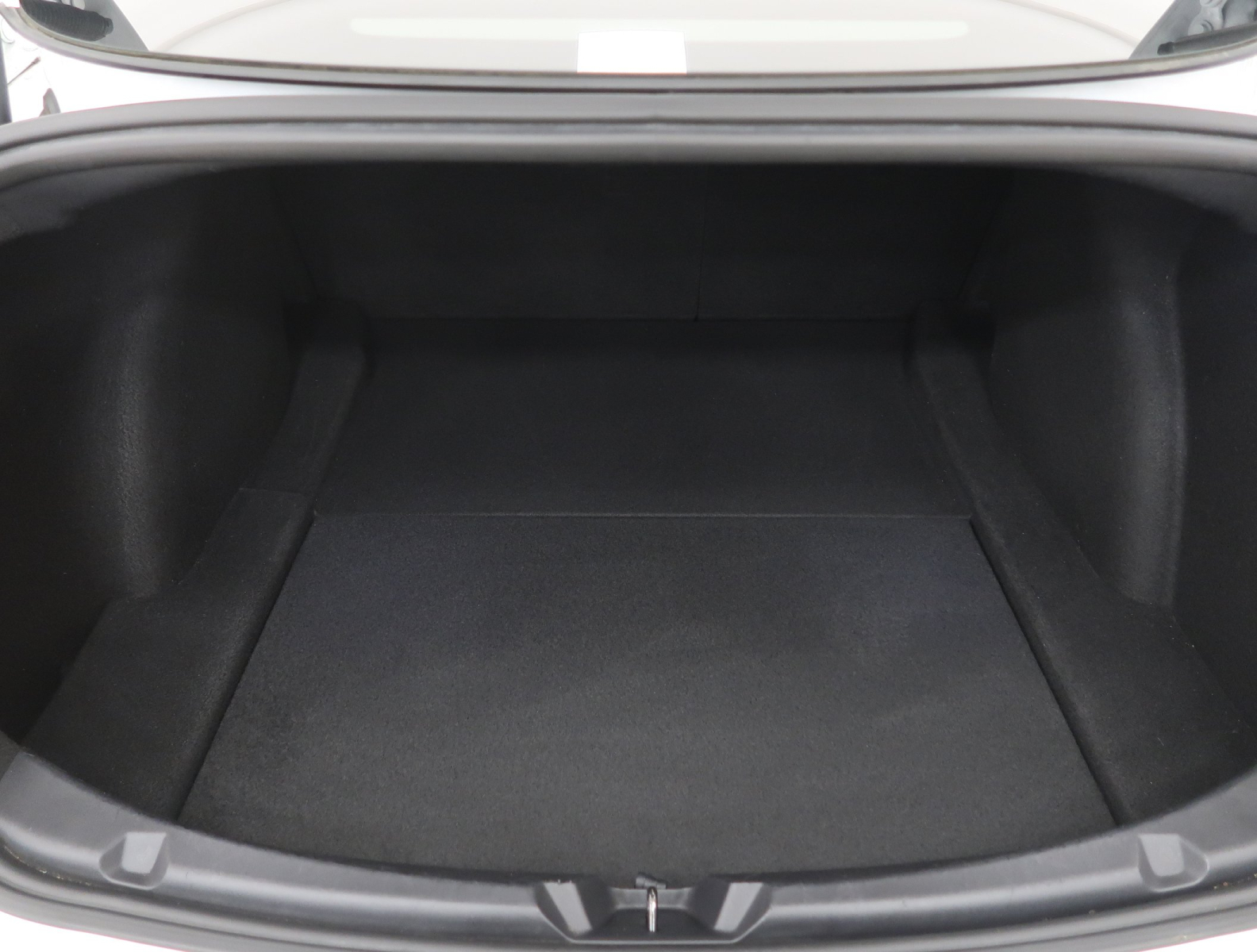 Tesla Model 3 - 2020