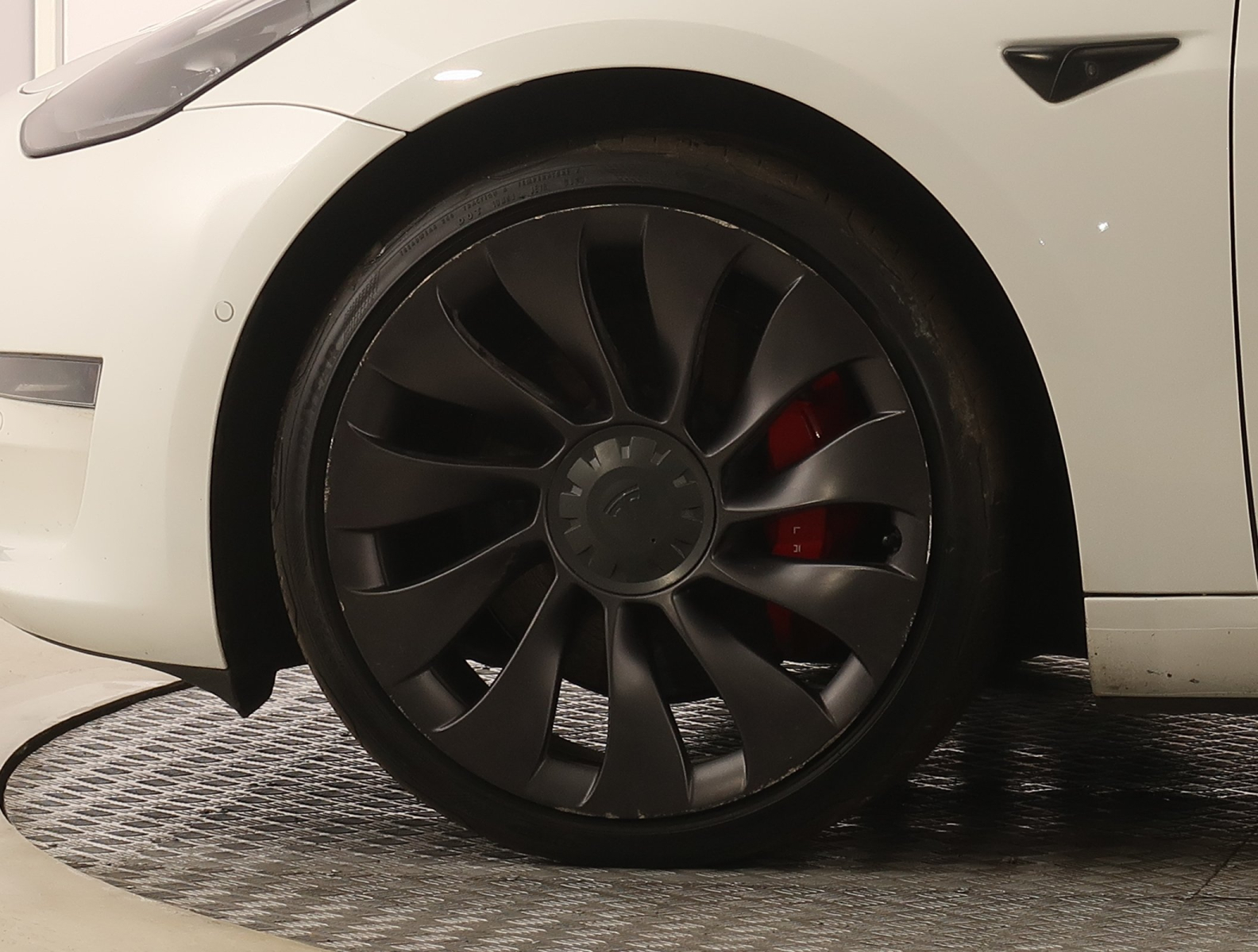 Tesla Model 3 - 2020