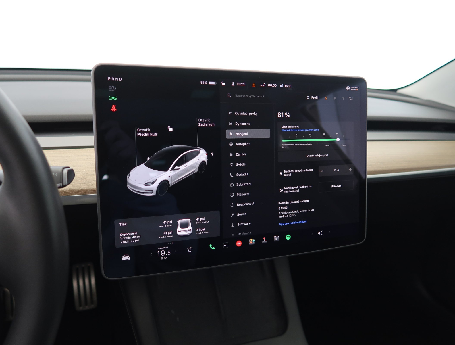 Tesla Model 3 - 2020