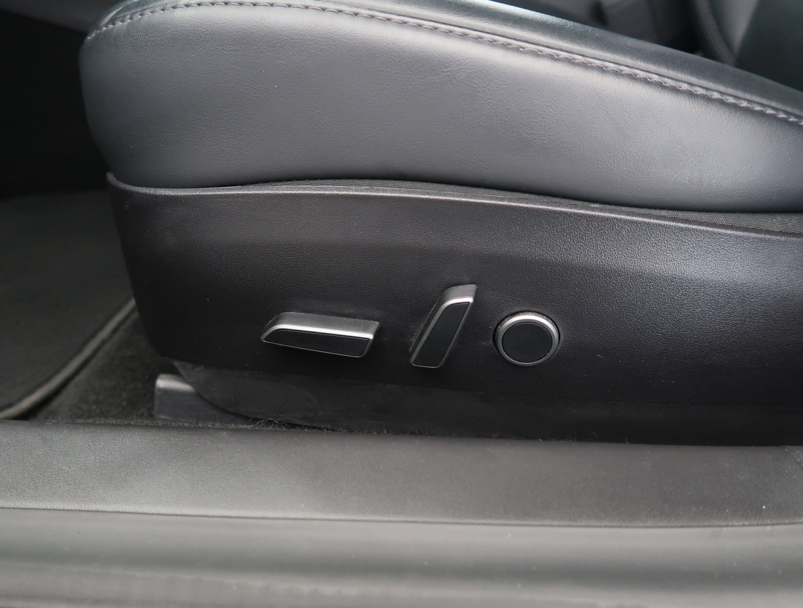 Tesla Model 3 - 2020