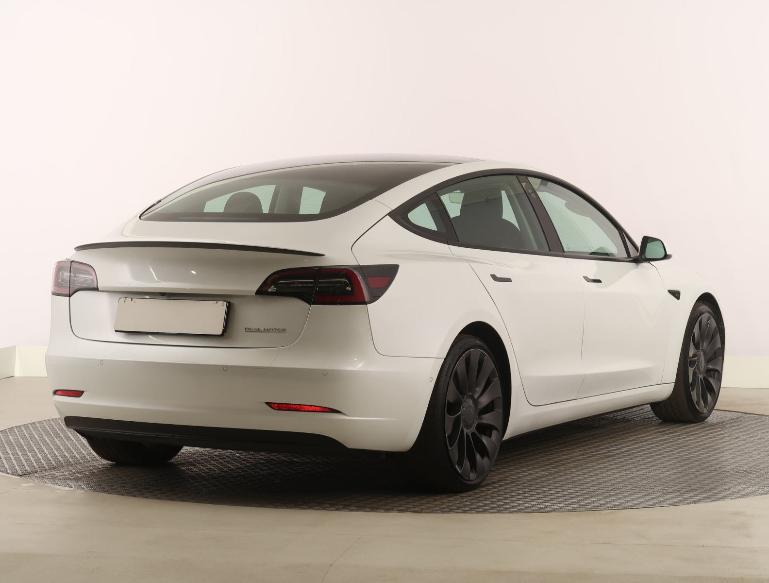 Tesla Model 3 - 2020