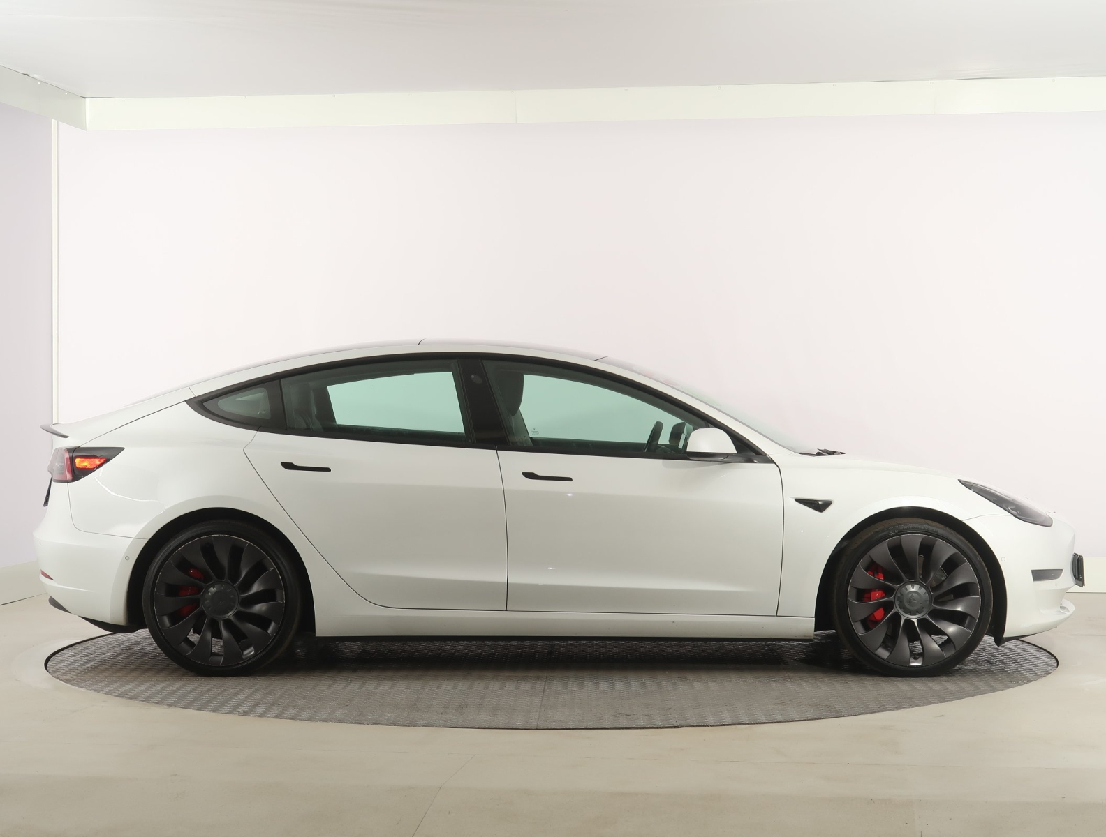 Tesla Model 3 - 2020