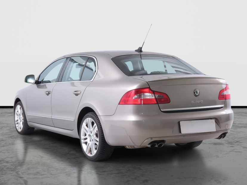Škoda Superb, 2009