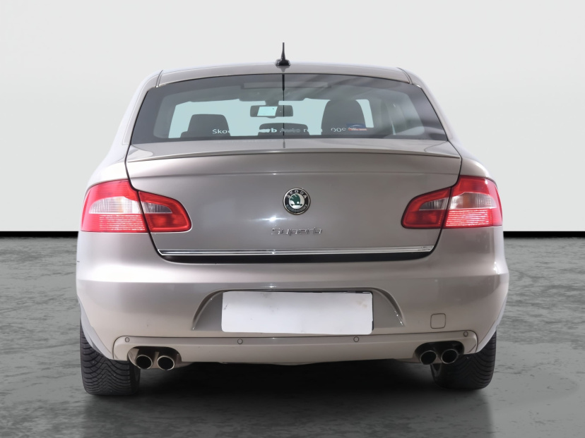 Škoda Superb, 2009