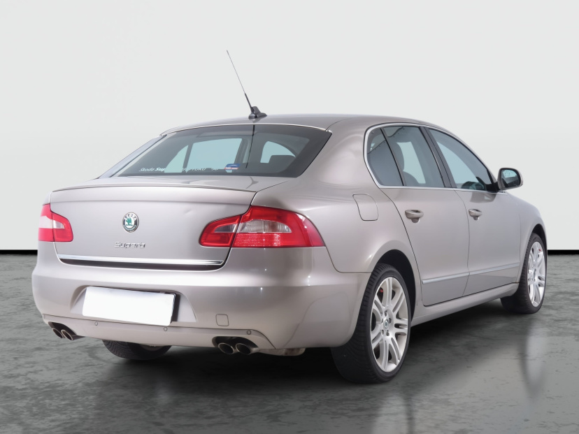 Škoda Superb, 2009