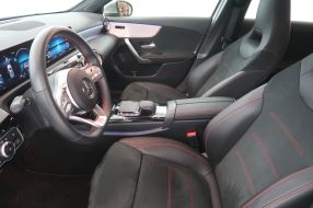 Mercedes-Benz A - 2020