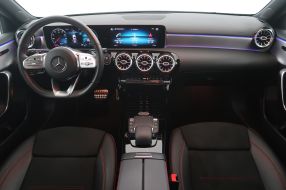 Mercedes-Benz A - 2020