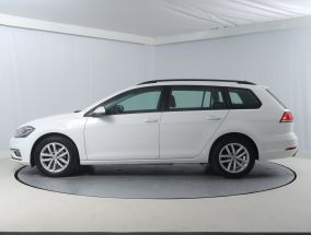 Volkswagen Golf - 2020