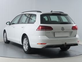 Volkswagen Golf - 2020