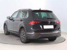 Volkswagen Tiguan - 2022