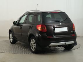 Suzuki SX4 - 2013