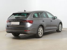 Škoda Octavia - 2022