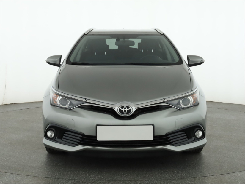 Toyota Auris, 2016