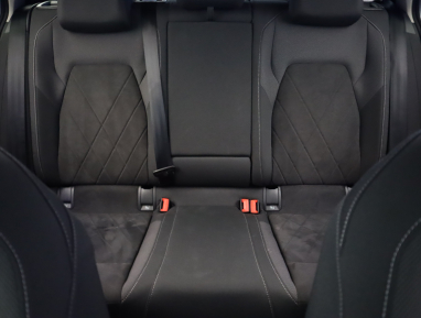 Volkswagen Golf - 2023