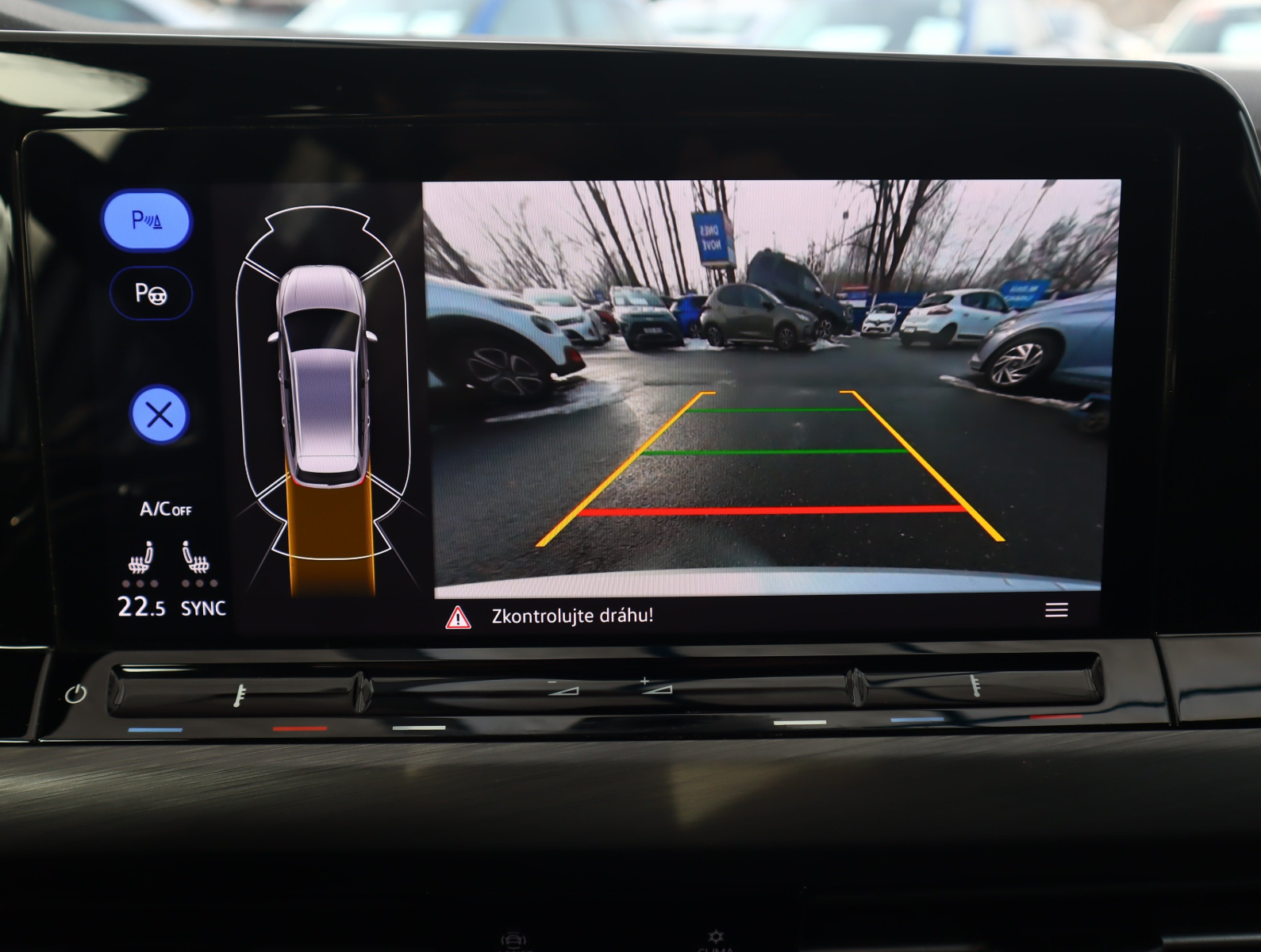 Volkswagen Golf - 2023