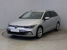 Volkswagen Golf - 2023
