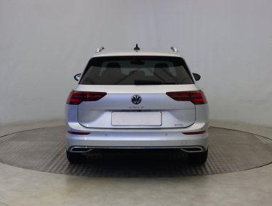 Volkswagen Golf - 2023