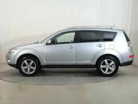 Mitsubishi Outlander - 2009