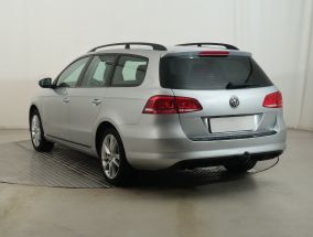 Volkswagen Passat - 2012