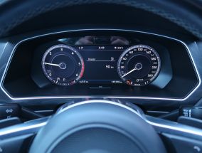 Volkswagen Tiguan - 2016