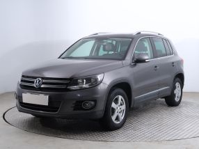 Volkswagen Tiguan - 2012