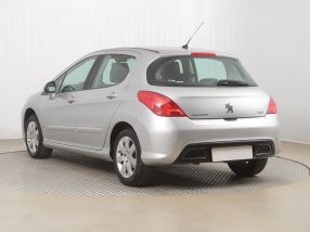 Peugeot 308 - 2011