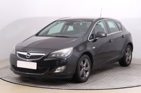 Opel Astra - 2010