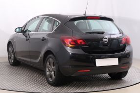 Opel Astra - 2010