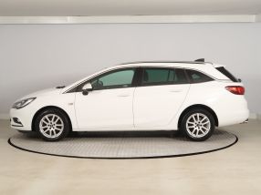 Opel Astra - 2016