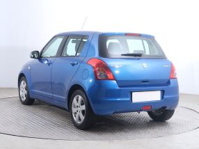 Suzuki Swift - 2010