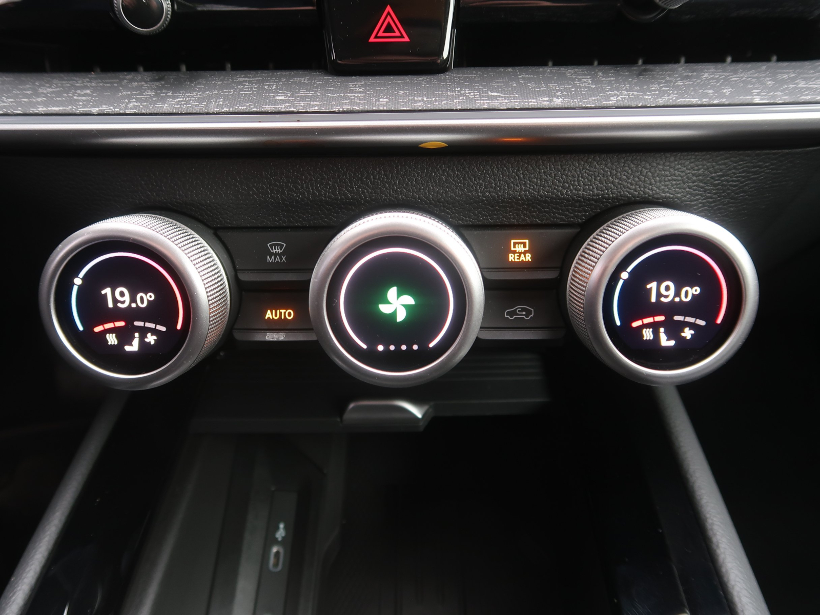 Škoda Superb - 2024