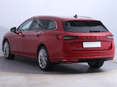 Škoda Superb - 2024