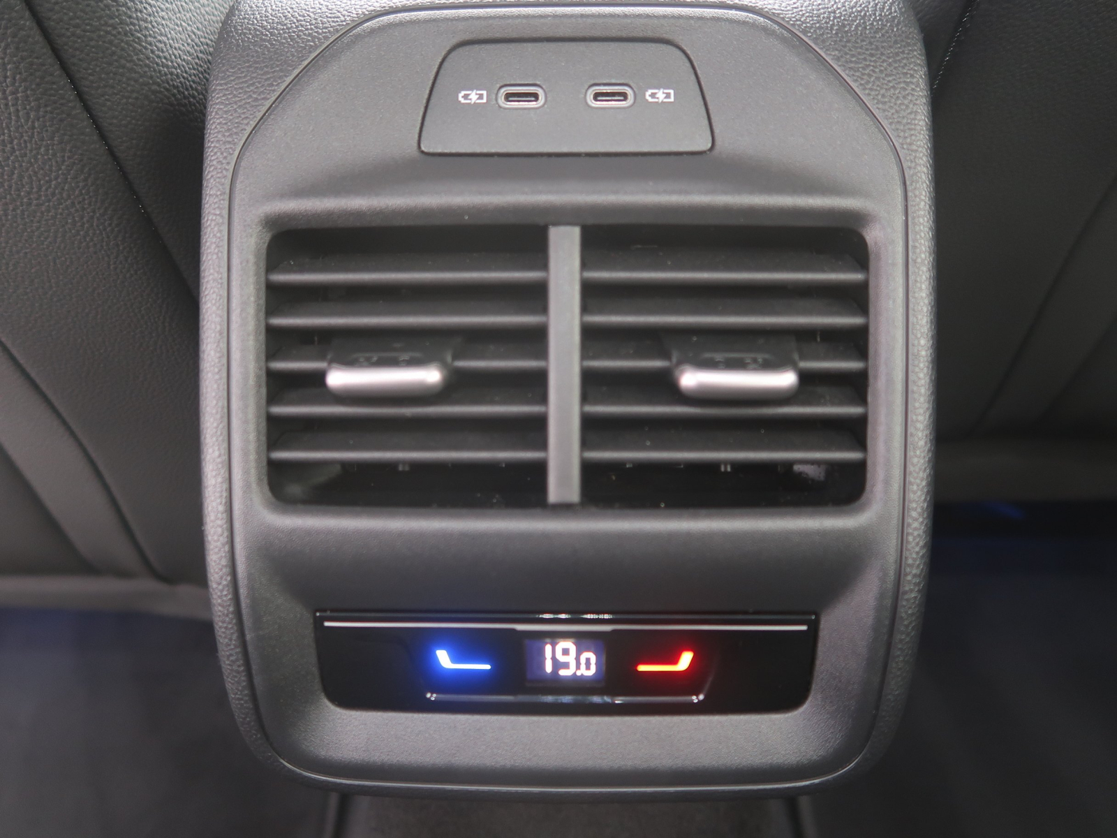 Škoda Superb - 2024