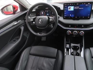 Škoda Superb - 2024