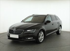 Škoda Superb - 2015