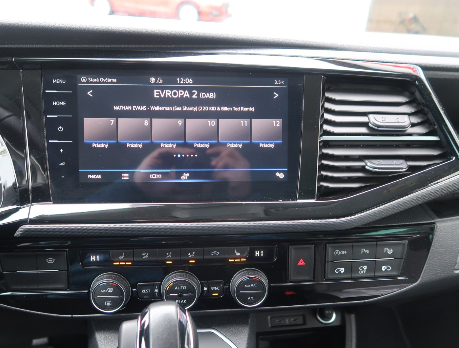 Volkswagen Multivan - 2024