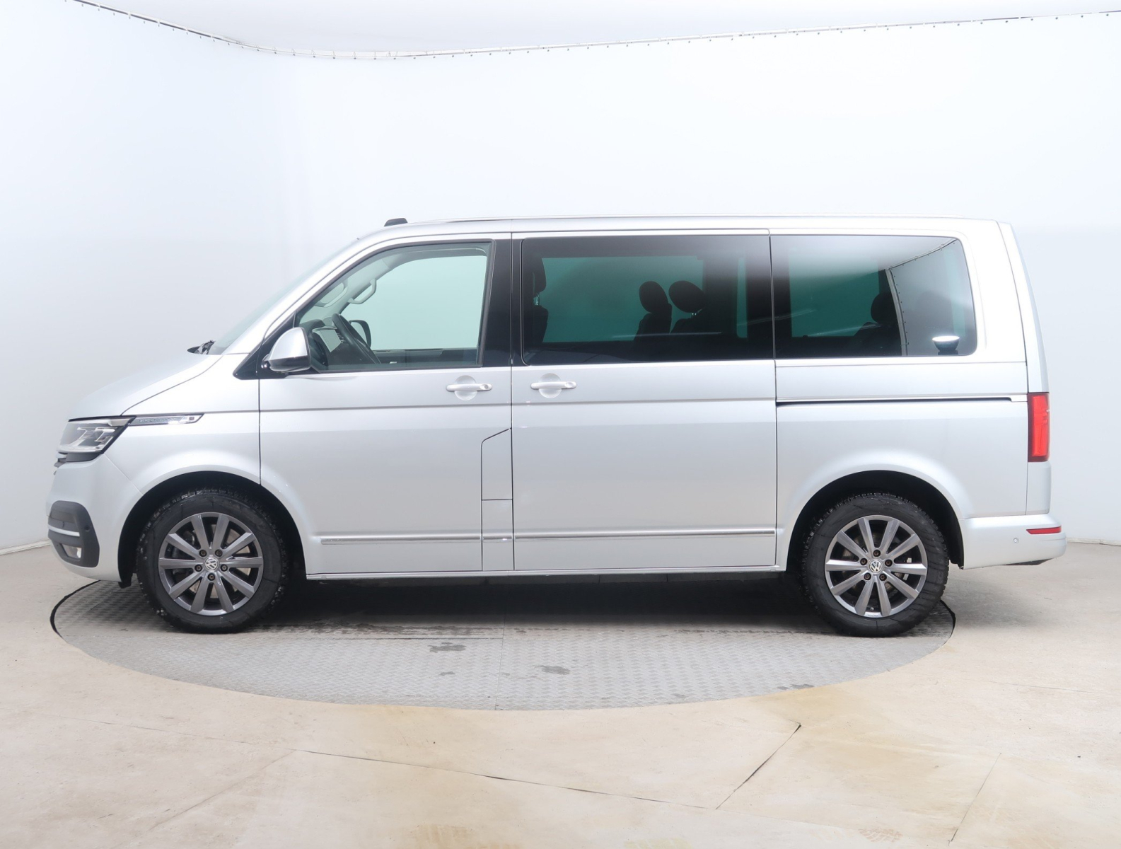 Volkswagen Multivan - 2024