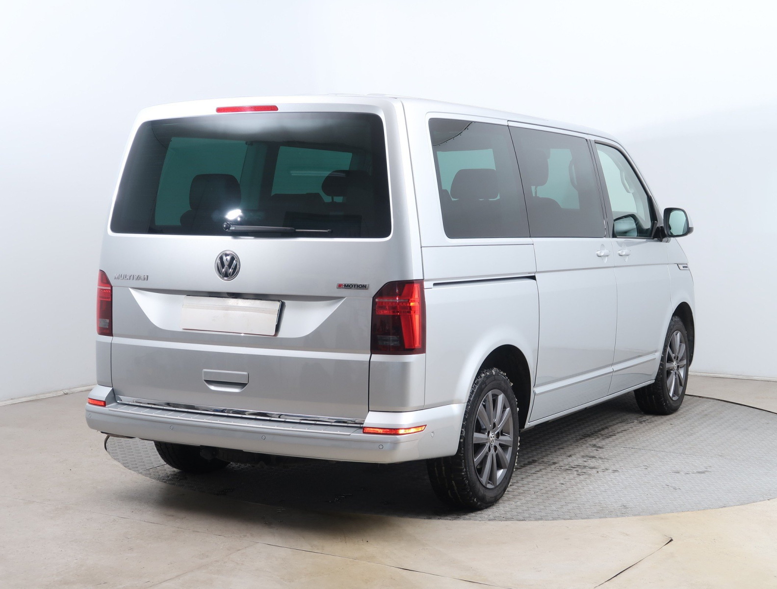 Volkswagen Multivan - 2024