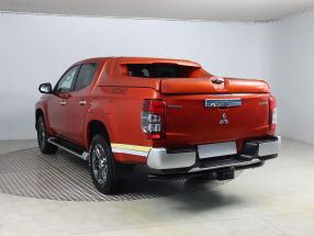 Mitsubishi L200 - 2020