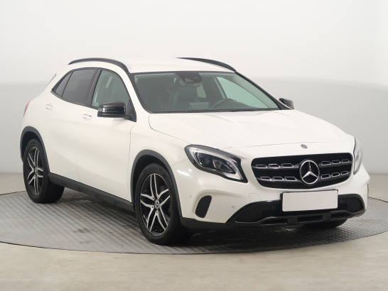 Mercedes - Benz GLA