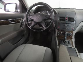 Mercedes - Benz C - 2007
