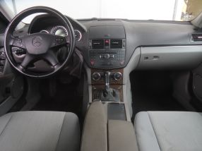 Mercedes-Benz C - 2007