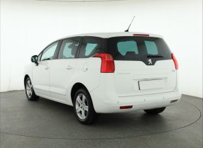 Peugeot 5008 - 2013