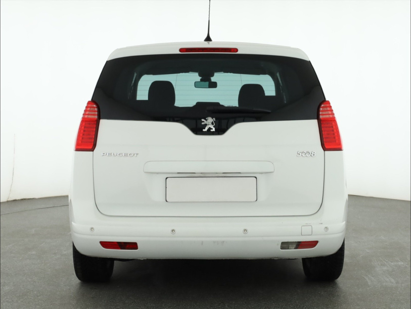 Peugeot 5008, 2013