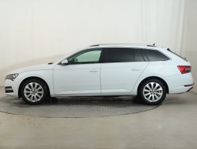 Škoda Superb - 2021