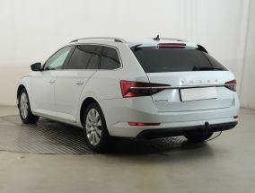 Škoda Superb - 2021