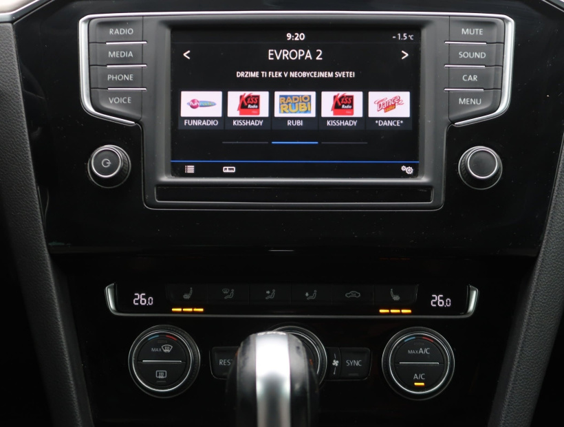 Volkswagen Passat, 2016